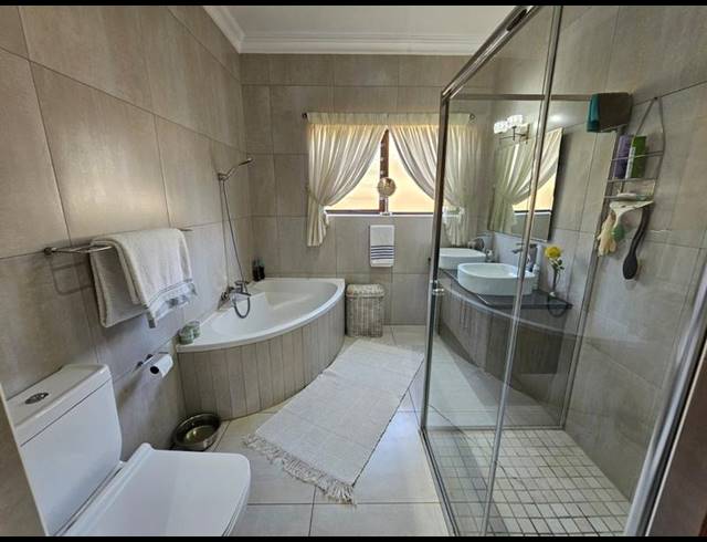 4 BEDROOM HOUSE FOR SALE IN MAGALIESKRUIN